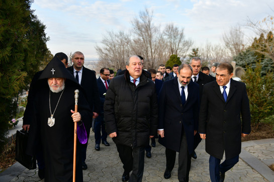 Armenia’s President, Catholicos, acting PM, NA chairman visit Yerablur military pantheon