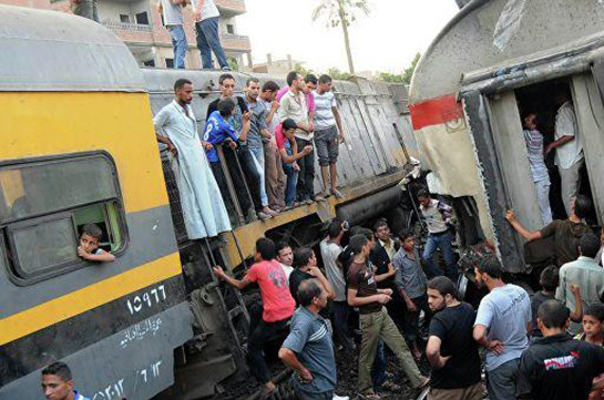 Egypt train fire: Deadly blaze at Cairo's main railway station