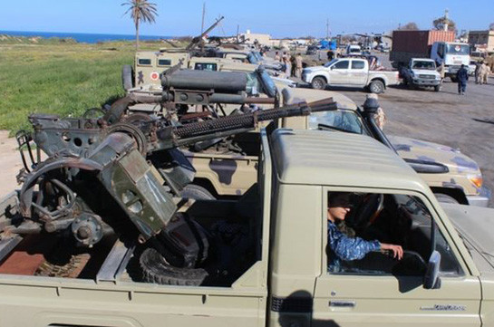 Libya crisis: Fighting near Tripoli leaves 21 dead