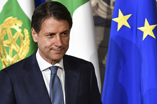 Italy's Giuseppe Conte tells populist leaders: 'Stop fighting or I'll quit'