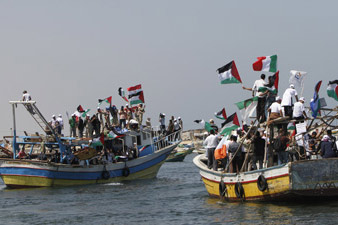 Free Gaza flotilla activists land in Istanbul