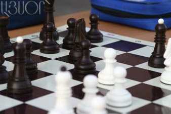 Edward Mnatsakanian wins Armenian Veteran Chess Cup