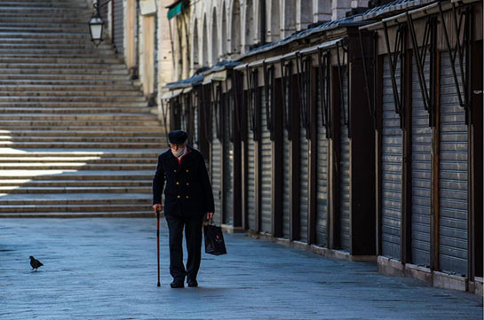 Italy coronavirus deaths rise by record 475 in a day