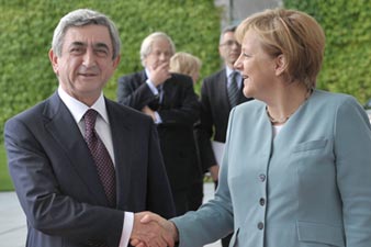 Serzh Sargsyan meets with Angela Merkel in Germany