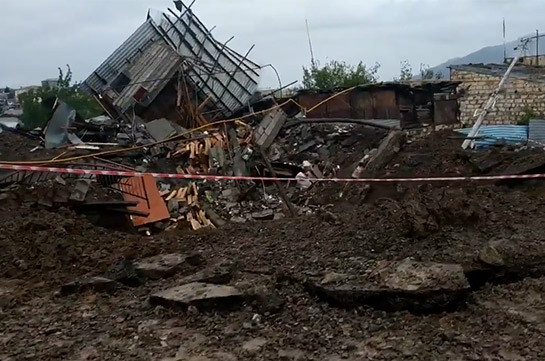 Последствия обстрела Степанакерта вооруженными силами Азербайджана (Видео)