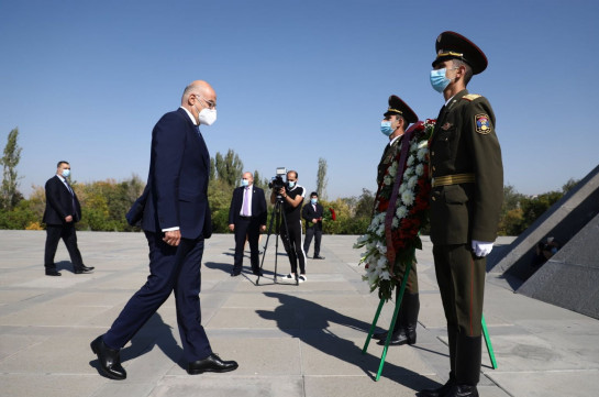 Greek FM visits Armenian Genocide Memorial Complex