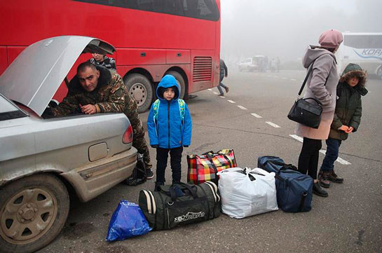 За сутки более 649 беженцев вернулись в свои дома в Нагорном Карабахе