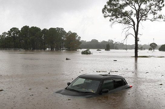 Australia floods: Western Sydney 'greatest concern' as more rain falls