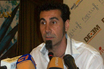 Serj Tankian: “The best songs are the peace songs”