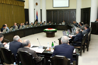 Քննարկվում է 2011 թ. պետական բյուջեի նախագիծը