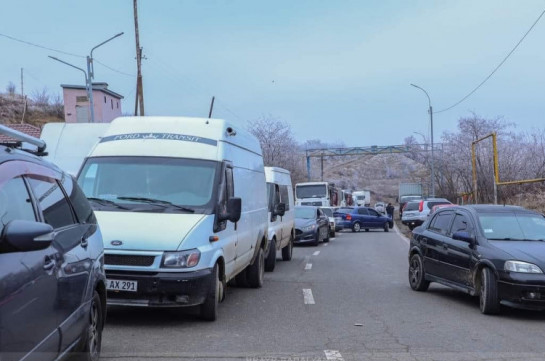 В Республике Арцах возникла нехватка бензина, дизтоплива, газа