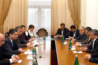 Tigran Sargsyan receives Iran’s Energy Minister 