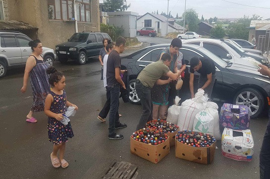 Жители города Чартар Арцаха отправили в Степанакерт третью партию дошаба и коркота