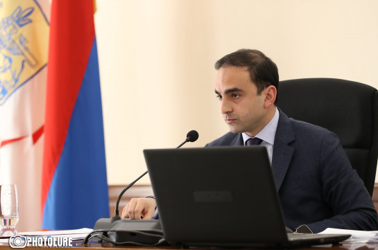 Ցավում եմ միջադեպի համար, ինձ մեղավոր եմ համարում, որովհետև չեմ կարողացել կանխել. Ավինյանն առաջարկեց տեղափոխել նիստը