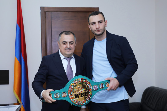 Կարեն Գիլոյանն ընդունել է WBC վարկածով առաջին ծանր քաշային կարգում աշխարհի չեմպիոն Նոել Միքայելյանին