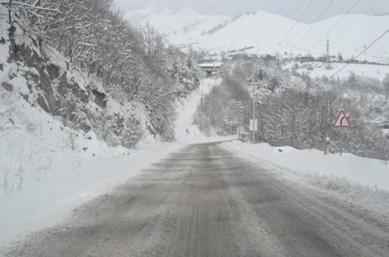 Ջերմուկի խաչմերուկից մինչև Սիսիանի խաչմերուկ ճանապարհահատվածը դժվարանցանելի է