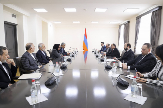 Արարատ Միրզոյանը բարձր է գնահատել Իրանի դրական դիրքորոշումը «Խաղաղության խաչմերուկ» ծրագրի վերաբերյալ