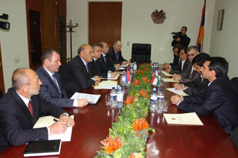 Iran Customs Office delegation arrives in Armenia 