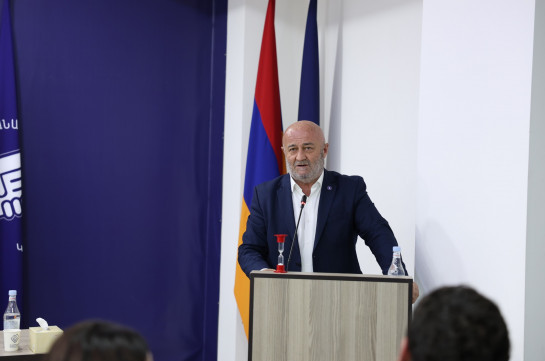 «Եթե Պուտինն էլ իրեն պահի լկտիի նման, Ռուսաստան էլ չենք գնա». Հովիկ Աղազարյան