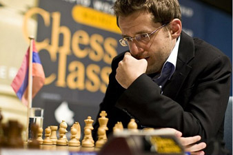 Levon Aronian in Amber