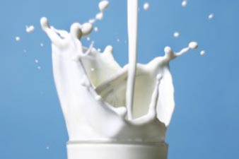 Nitrite-tainted milk kills 3 children in China